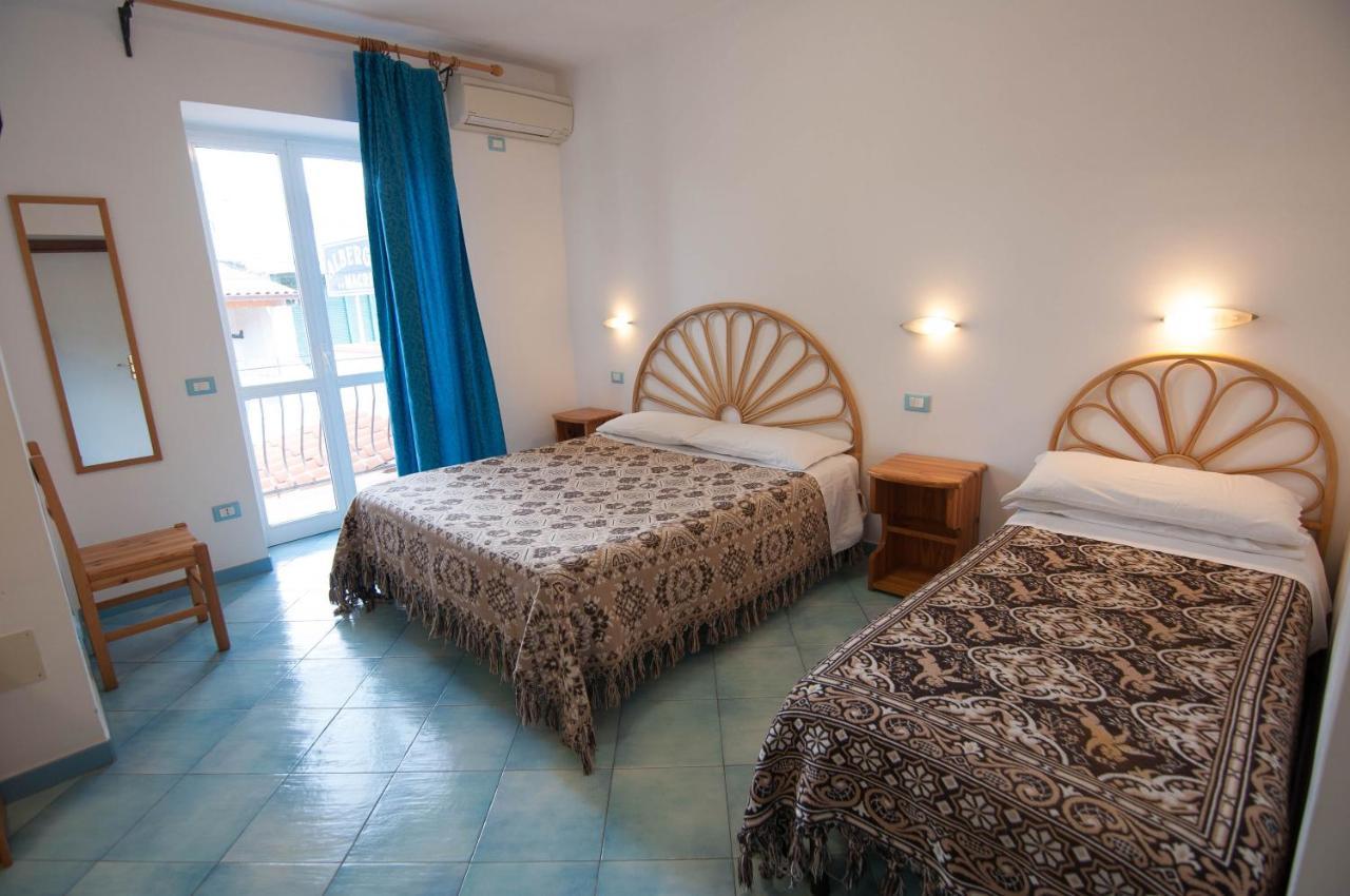 Macri Hotel