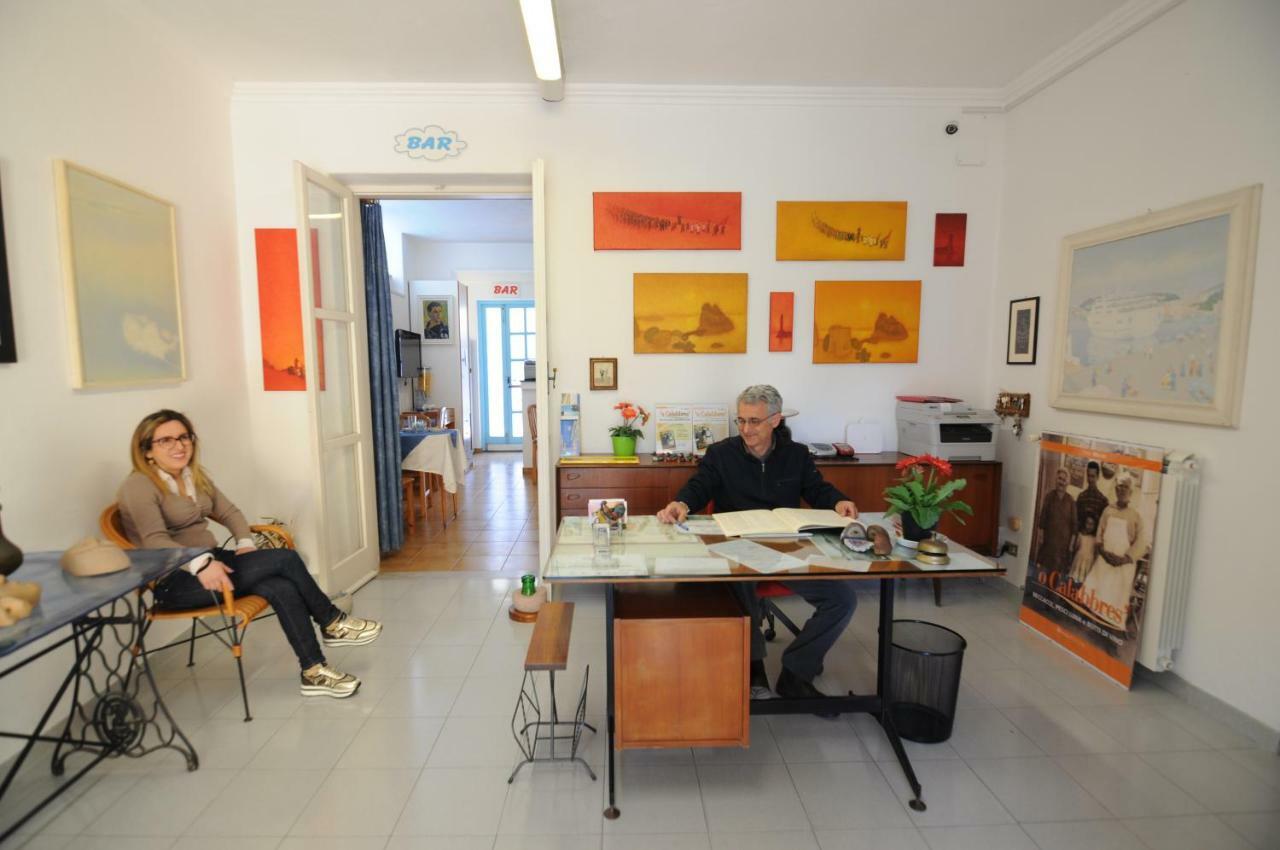 Macri Hotel 2*